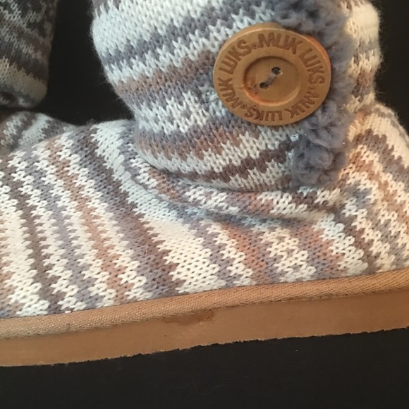 MucLuks button up Sherpa lined sweater slippers-5 - Picture 2 of 8